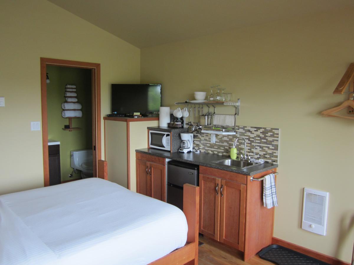 Hotel Ecoscape Cabins Port Hardy Exterior foto