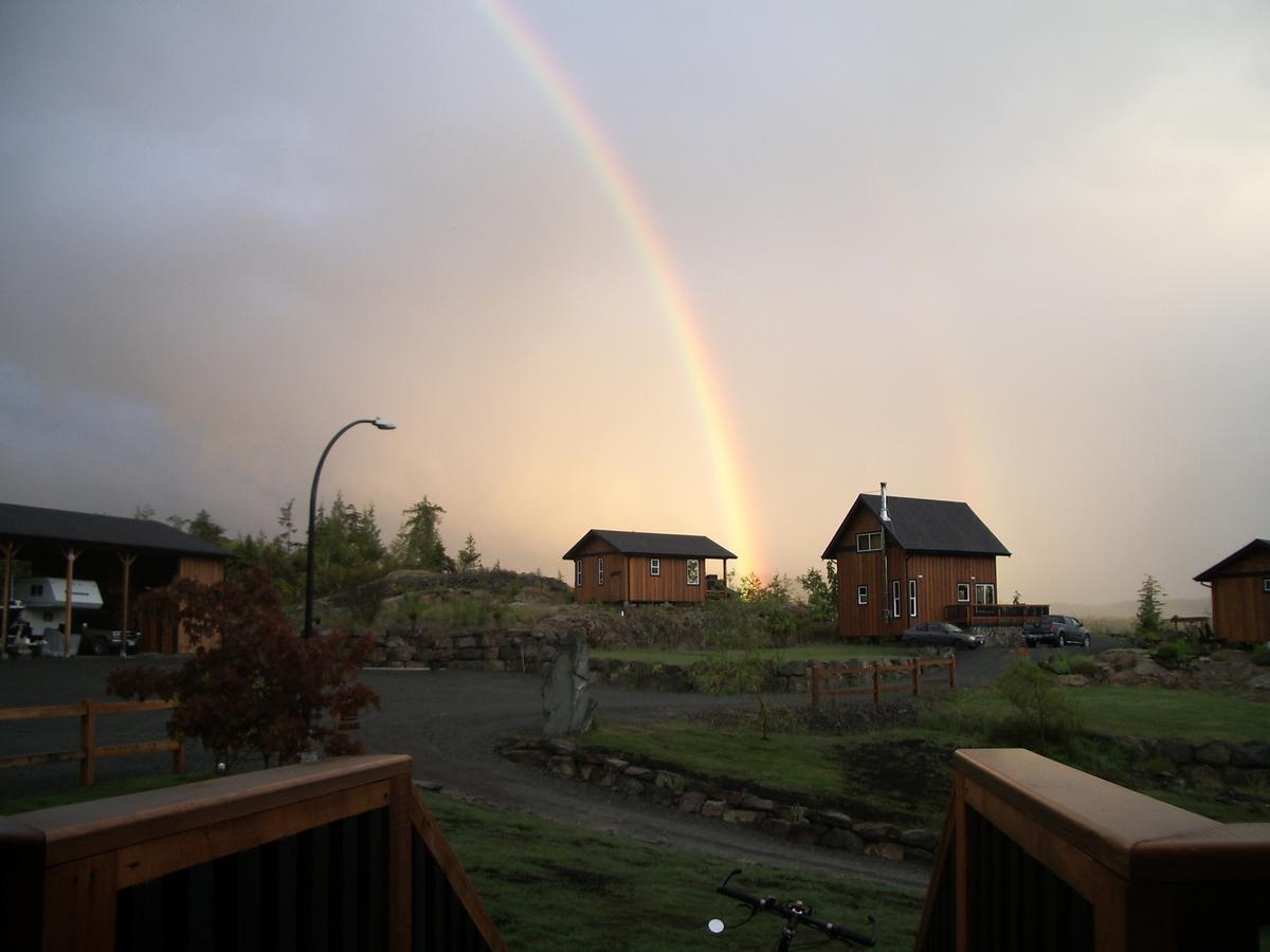 Hotel Ecoscape Cabins Port Hardy Exterior foto